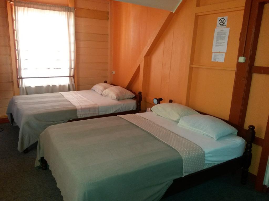 Guesthouse Albergoalberga Paramaribo Bilik gambar